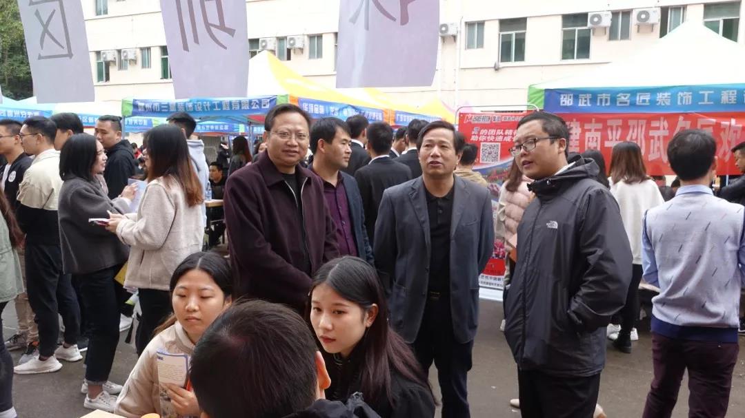 fa6f5b8b9bb08f88b7f06f39521d26fe.jpg 微信图片_20190104205342.jpg