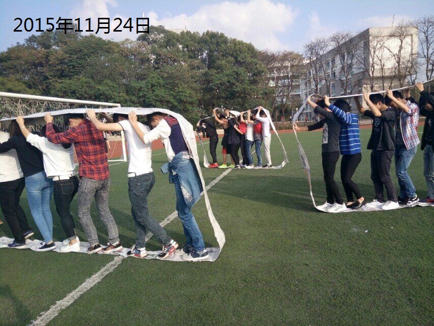 b5b60e7106ec0a1e5068840037e56226.jpg 物联网专业学生作品参加软件交会.jpg