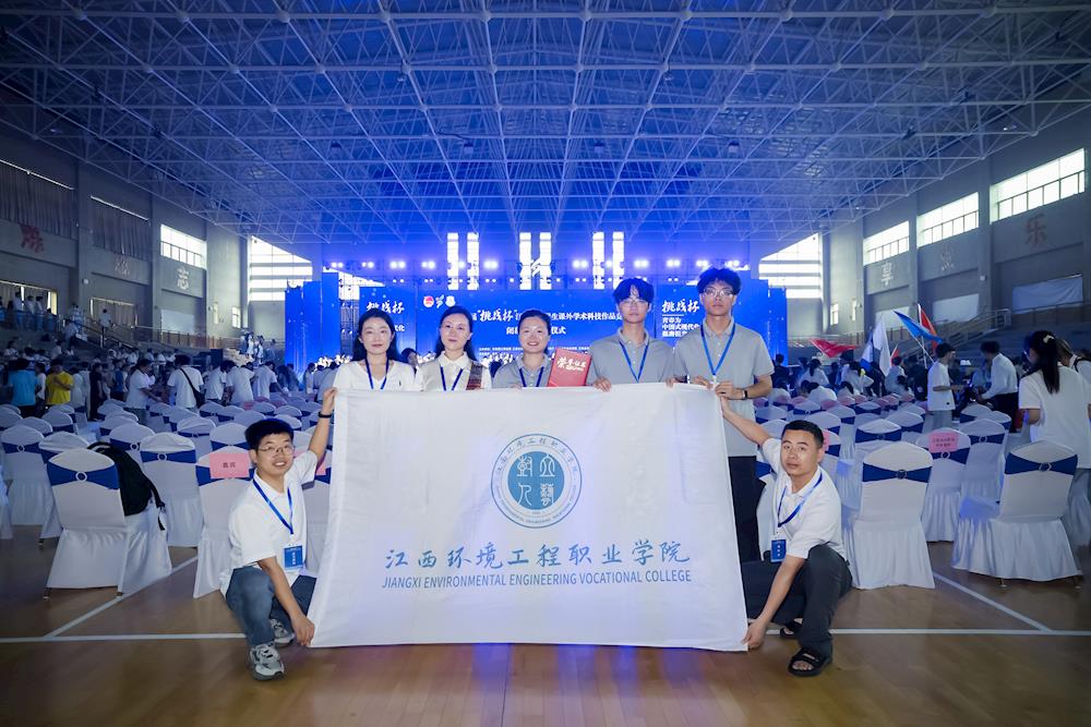e2203617b5084b91bb8604eec2abec5a.jpg