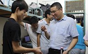 毕业季系列报道之“亲切送别&amp;#8226;温暖祝福”――彭轶院长携辅导员看望毕业生