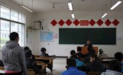 廖忠明副校长深入学院班级开展政治辅导工作