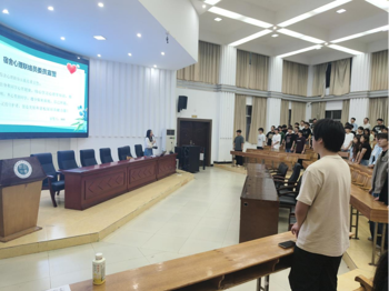 现代家居学院与电子信息学院联合开展宿舍心理联络员赋能培训