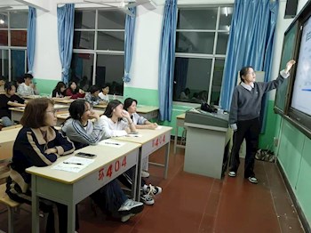 职业规划大赛：班级学子展风采，规划未来启新程