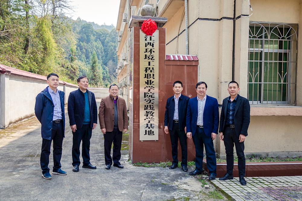 4723f13cc8194feb98fa123b5861d455.jpg 4723f13cc8194feb98fa123b5861d455.jpg