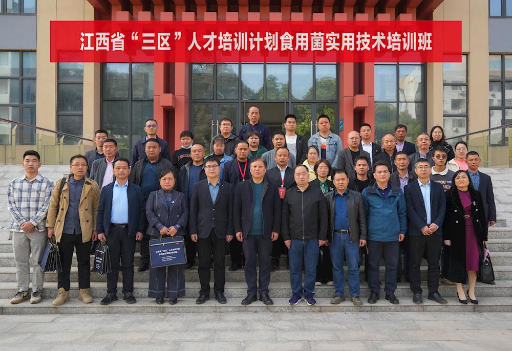 1451494a12414228b3500d183afb3665.jpg 1451494a12414228b3500d183afb3665.jpg