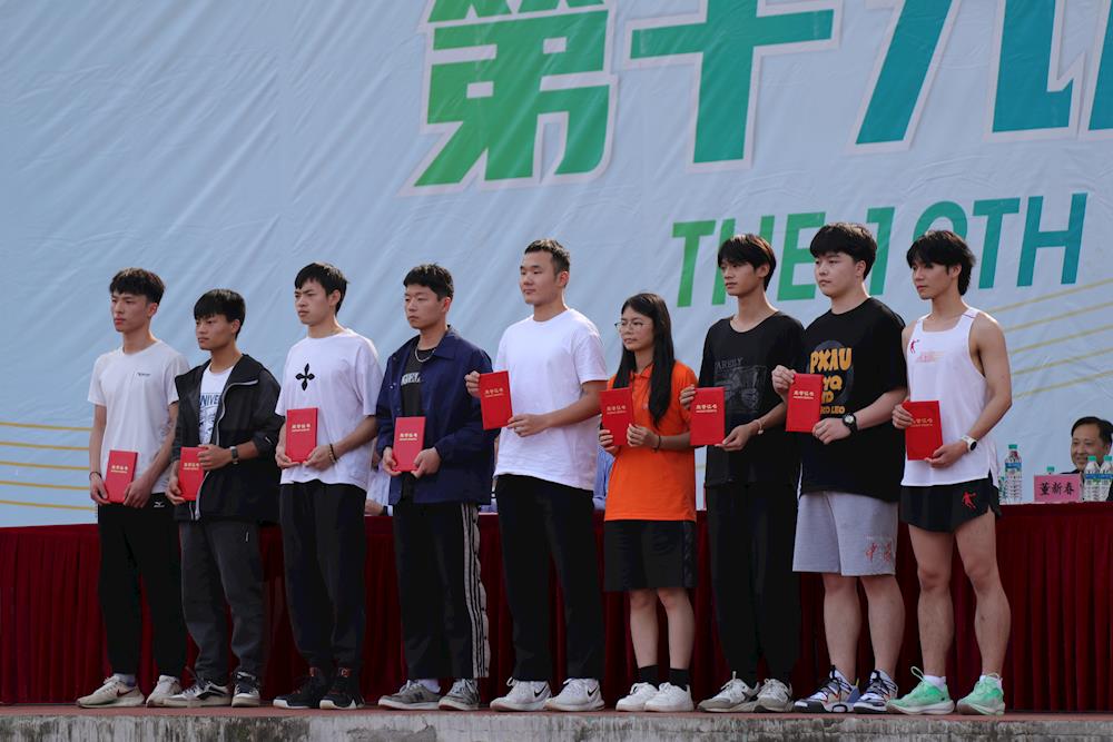 07d5cbf69810405687a1da1fe08be77b.JPG 07d5cbf69810405687a1da1fe08be77b.JPG