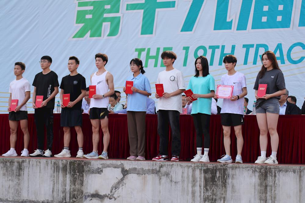 9fad8da9247a48808e08c6349902229a.JPG 9fad8da9247a48808e08c6349902229a.JPG