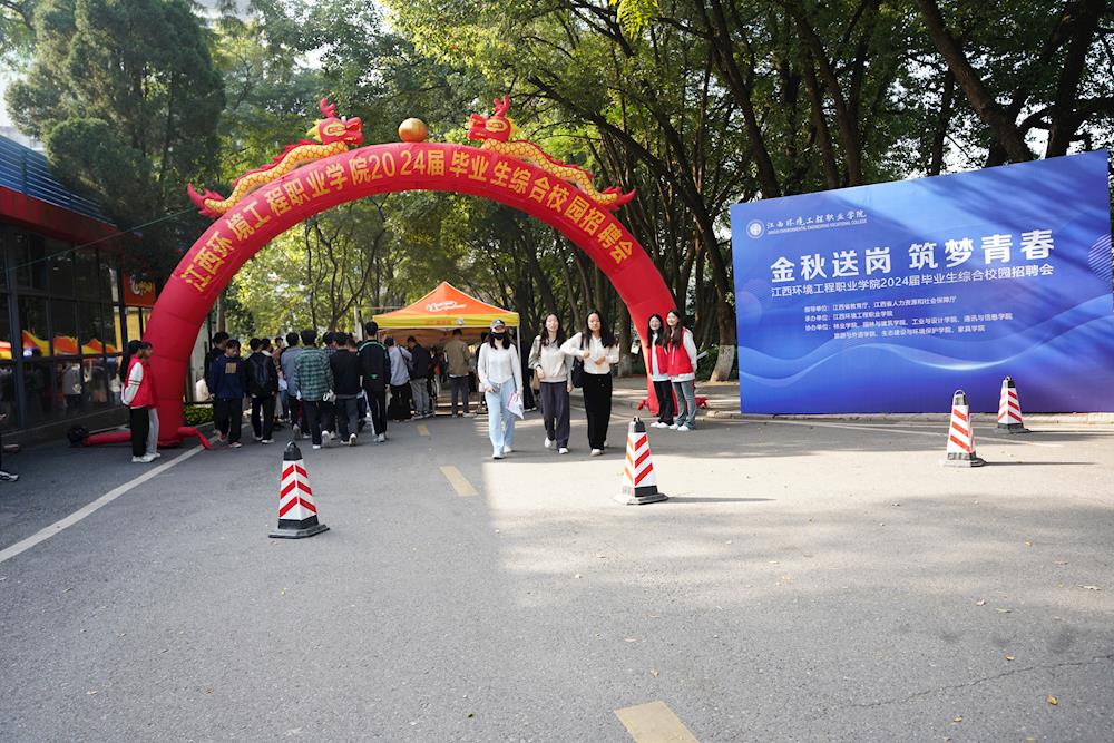 182e621c16c74681854d210994cf9b12.JPG 182e621c16c74681854d210994cf9b12.JPG