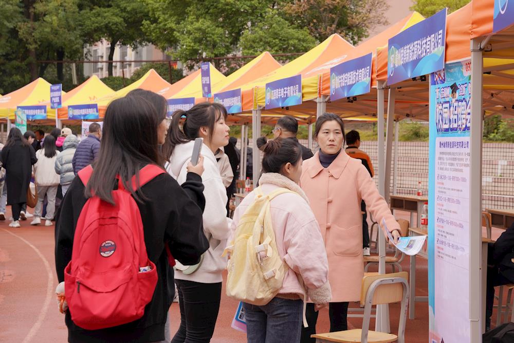 b2770f95658b4feeb9554c5f0850a7b8.JPG b2770f95658b4feeb9554c5f0850a7b8.JPG