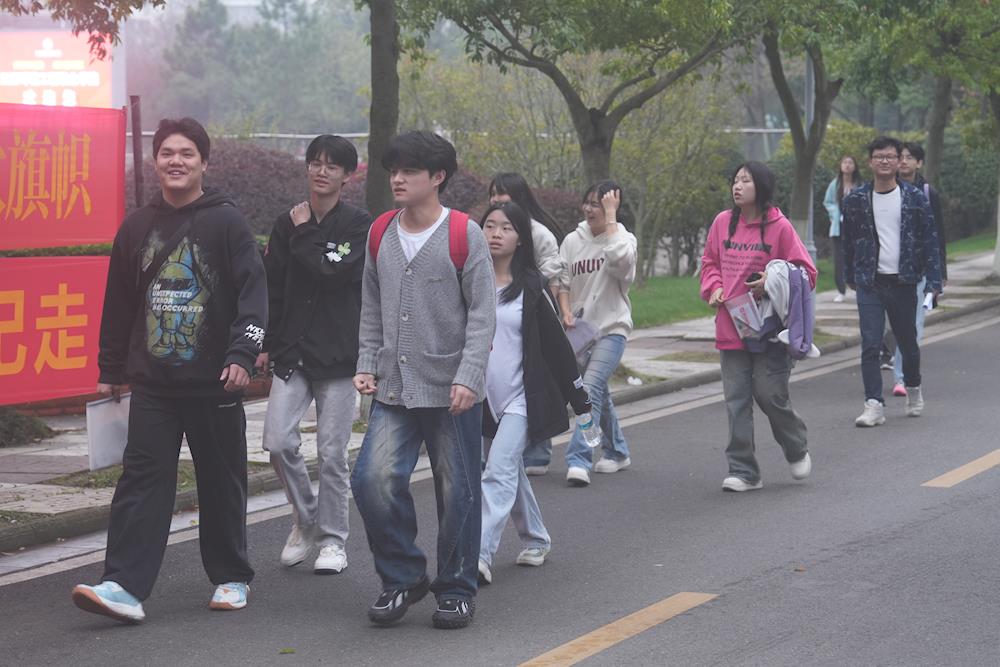 647e8851ff0b460ab5dbc7f965c315d5.JPG 647e8851ff0b460ab5dbc7f965c315d5.JPG