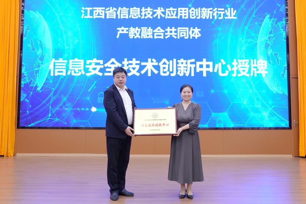 4b09d6b0dd9b4895be09b892849824e8.jpg 4b09d6b0dd9b4895be09b892849824e8.jpg