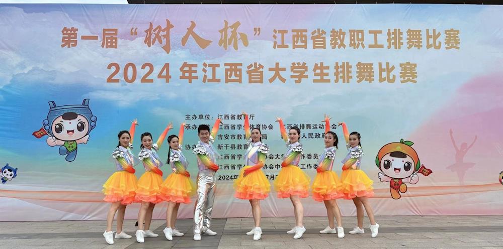 19e81f2b1e44427cbee0147c10bedc44.jpg 19e81f2b1e44427cbee0147c10bedc44.jpg