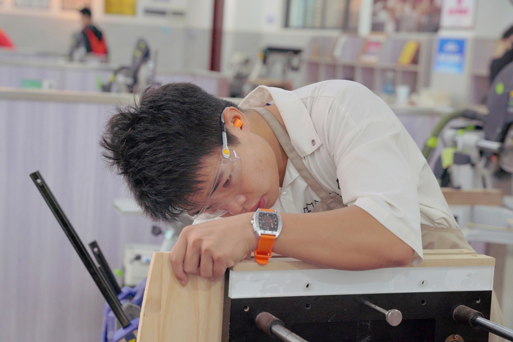 家具制作赛项