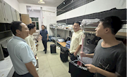 关怀入寝 心系学生——工业与设计学院开展“万师润万心•大走访 大谈心”活动（二）