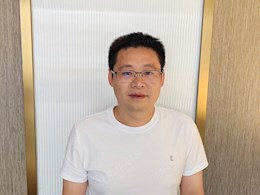 钟笑晗 
