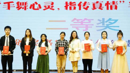 4eac674f8d624ea28243b386804c6213.jpg