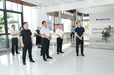 教育部职业教育发展中心、江西省教育厅领导莅临格力电器调研我校智能制造现场工程师学院